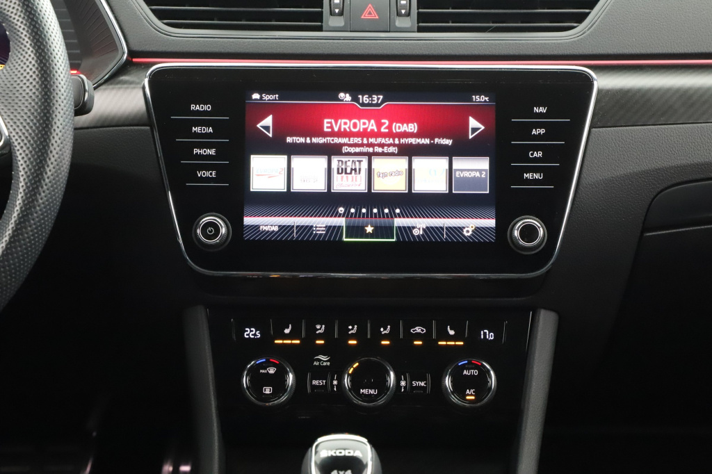 Škoda Superb