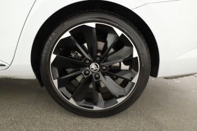Škoda Superb - 2024