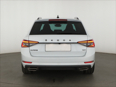 Škoda Superb - 2024