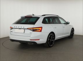 Škoda Superb - 2024