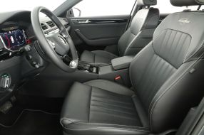 Škoda Superb - 2024