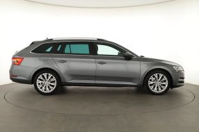 Škoda Superb - 2024