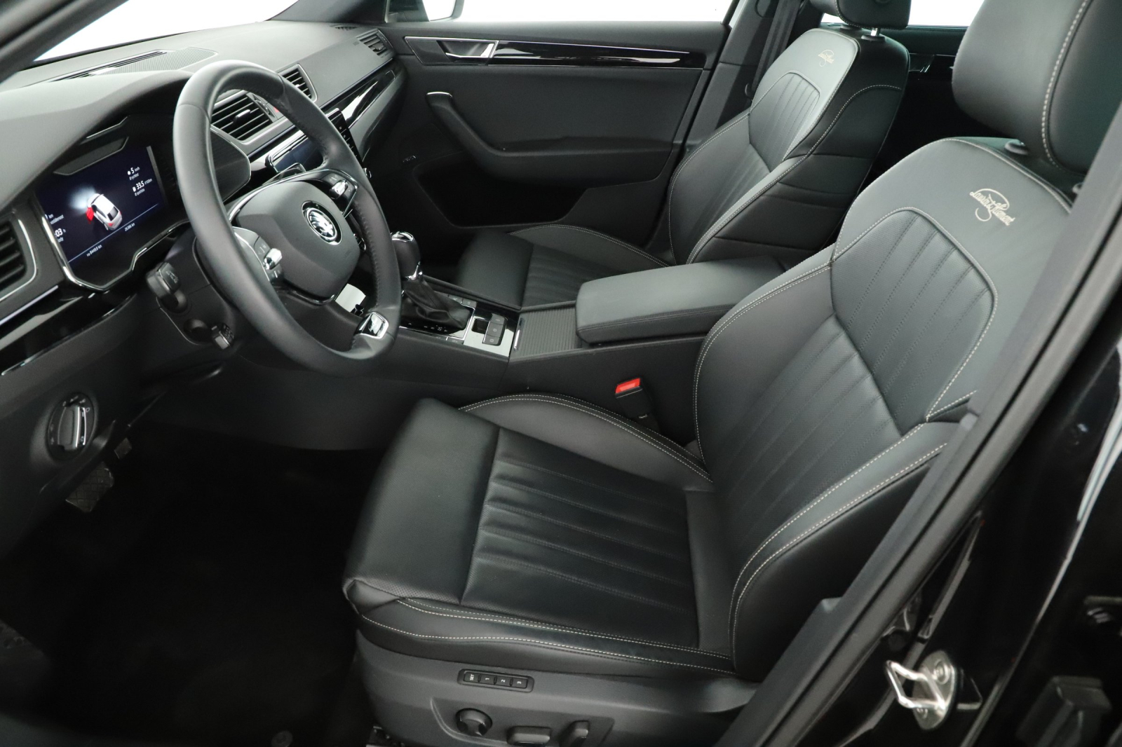 Škoda Superb - 2024