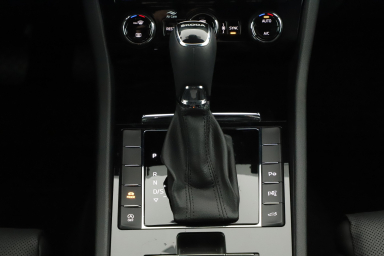 Škoda Superb - 2024