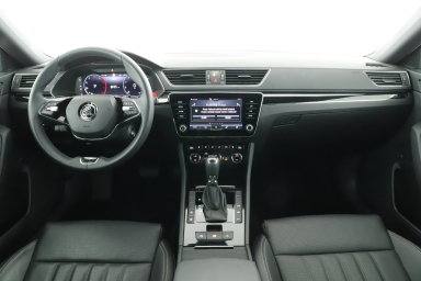 Škoda Superb - 2024