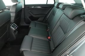 Škoda Superb - 2024
