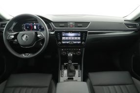 Škoda Superb - 2024