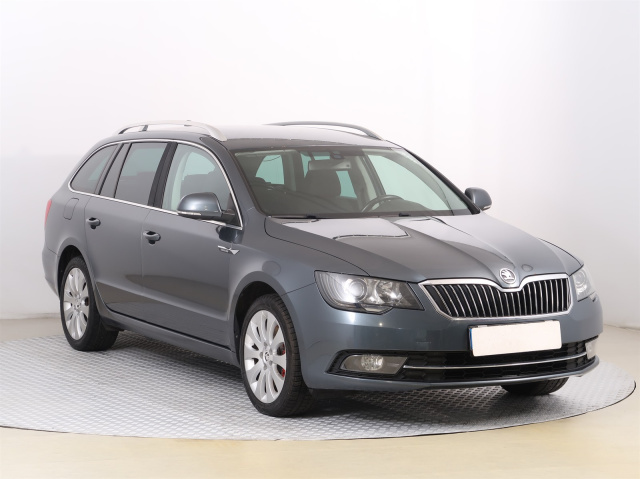 Škoda Superb 2014
