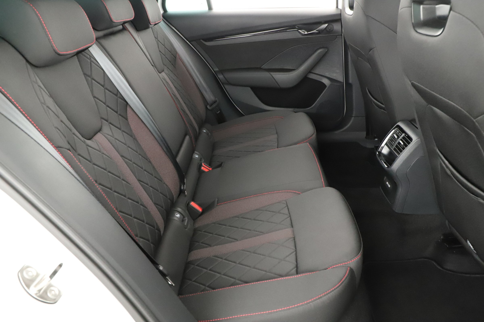 Skoda Octavia - 2024