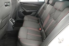 Škoda Octavia - 2024
