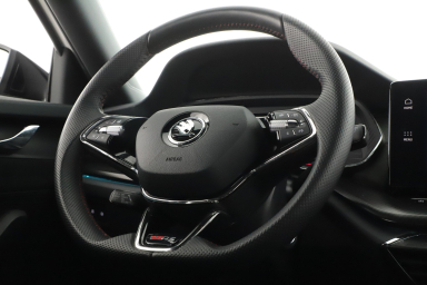 Škoda Octavia - 2024