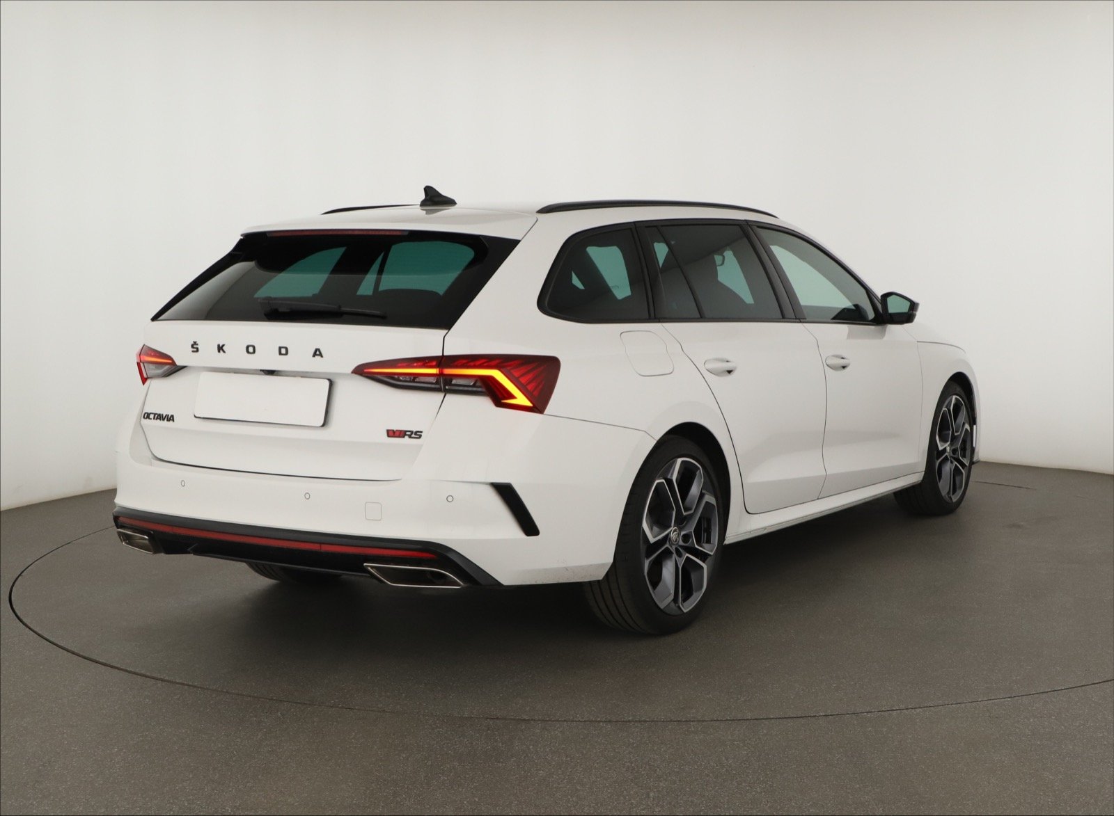 Škoda Octavia - 2024