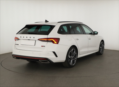 Škoda Octavia - 2024