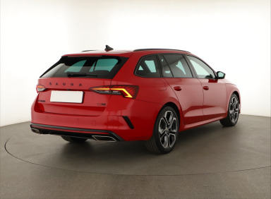 Škoda Octavia - 2024