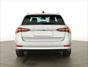 Škoda Octavia - 2024