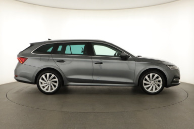 Škoda Octavia - 2024
