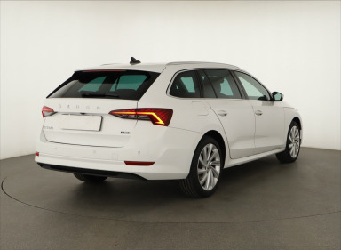 Škoda Octavia - 2024