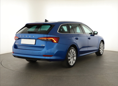 Škoda Octavia - 2024