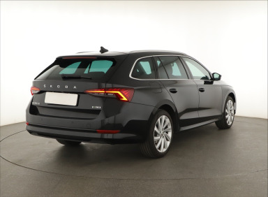 Škoda Octavia - 2024