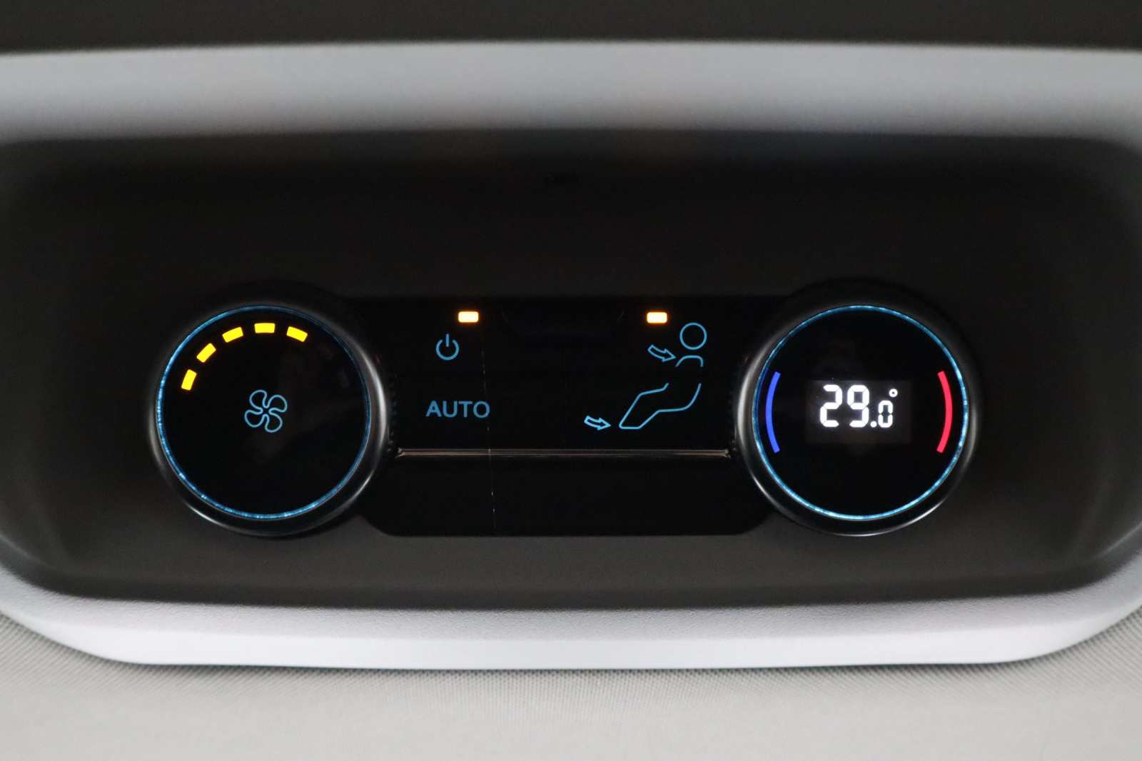 Ford Tourneo Custom - 2025