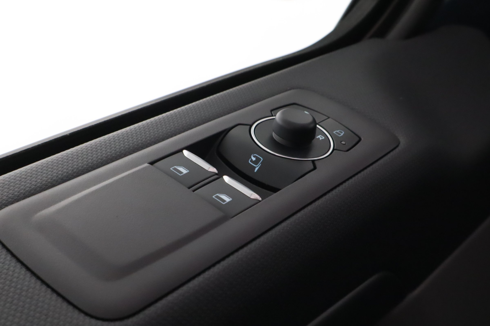 Ford Tourneo Custom - 2025