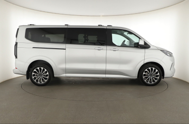 Ford Tourneo Custom - 2025