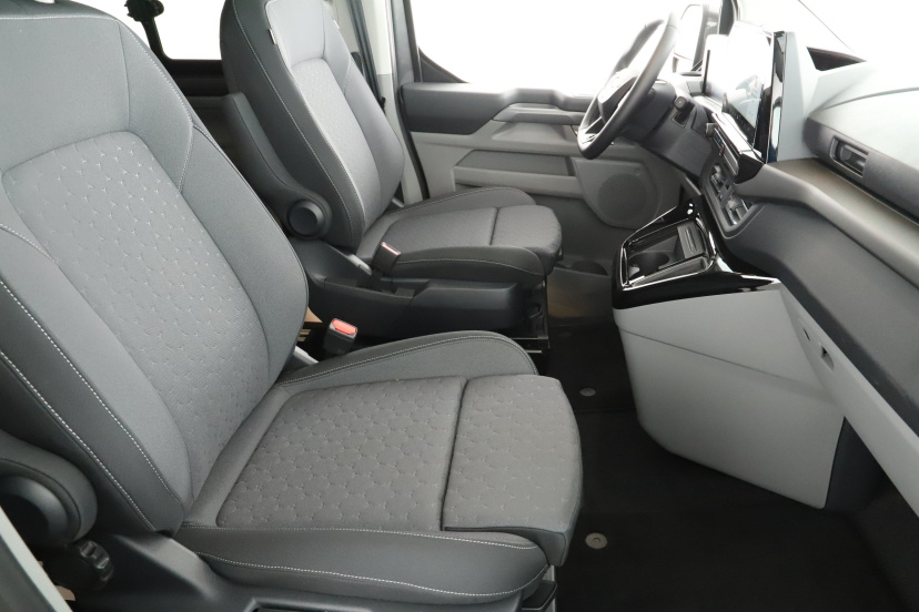 Ford Tourneo Custom, 2025