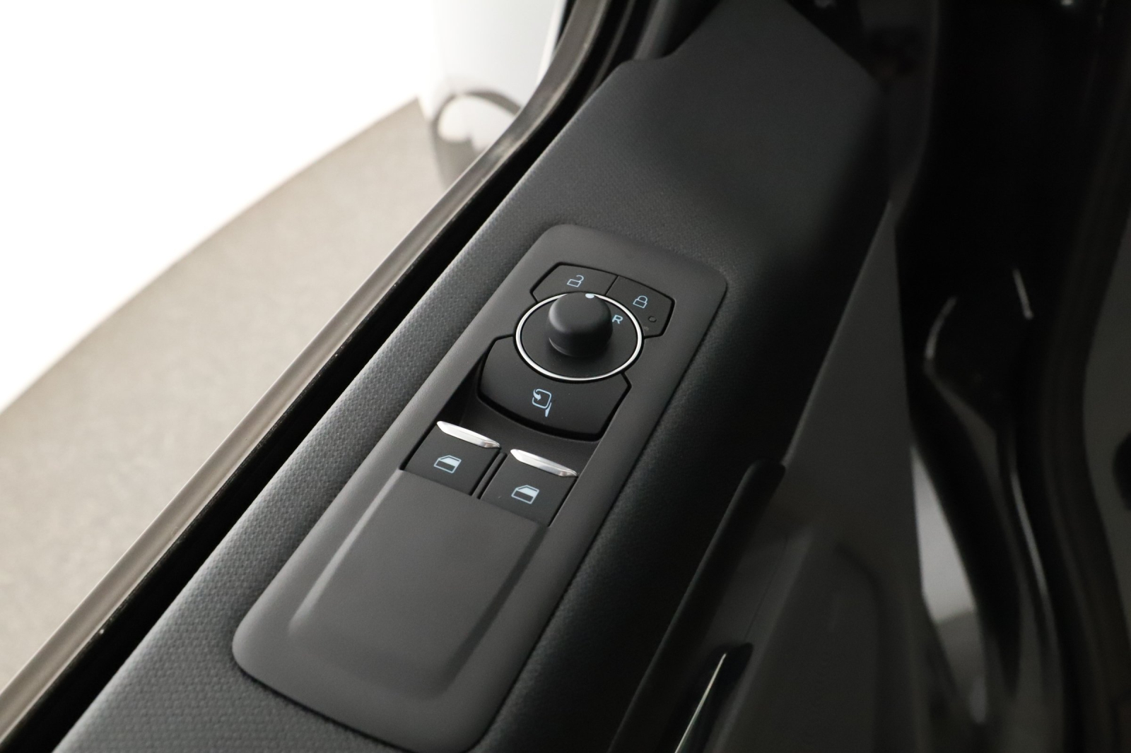 Ford Tourneo Custom - 2025