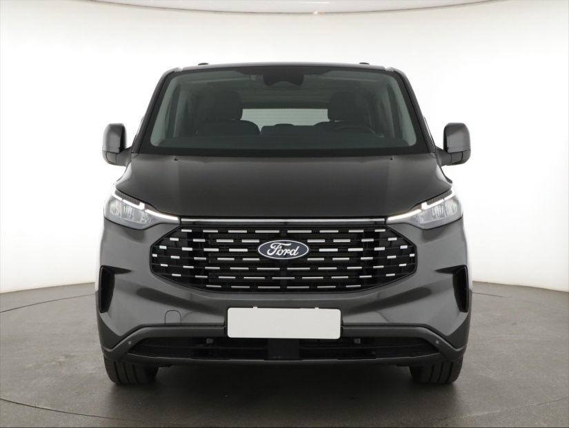 Ford Tourneo Custom, 2025