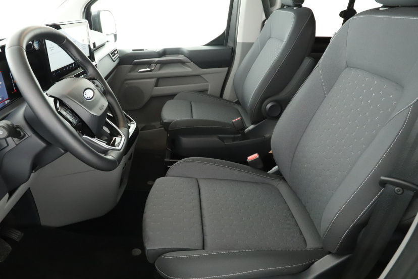 Ford Tourneo Custom, 2025