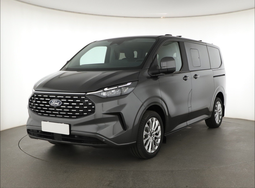 Ford Tourneo Custom, 2025