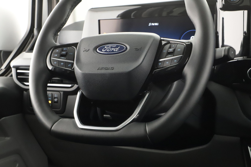 Ford Tourneo Custom, 2025