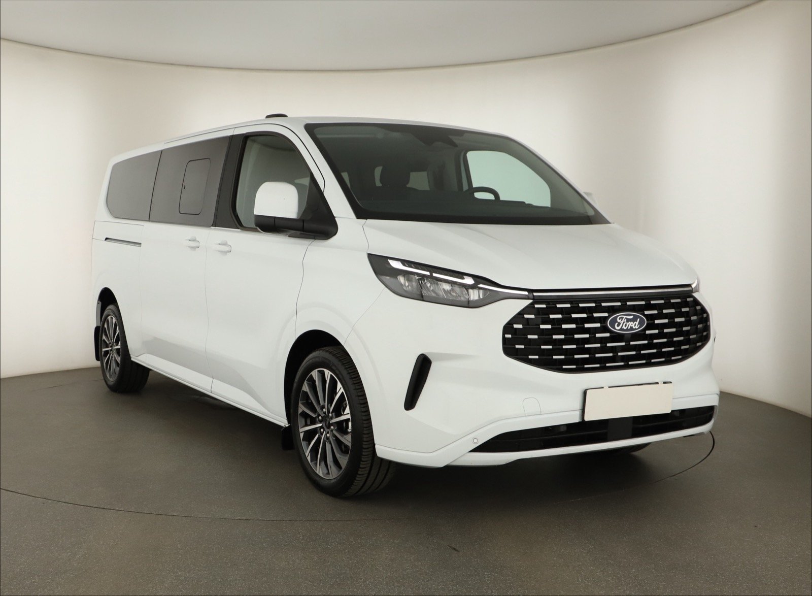 Ford Tourneo Custom - 2025