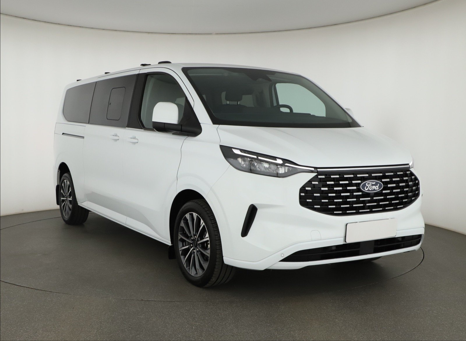 Ford Tourneo Custom - 2025