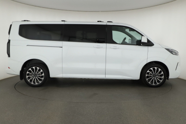 Ford Tourneo Custom - 2025