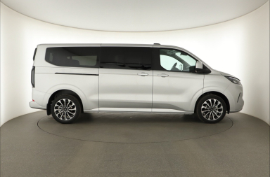 Ford Tourneo Custom - 2025