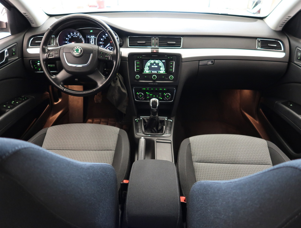 Škoda Superb