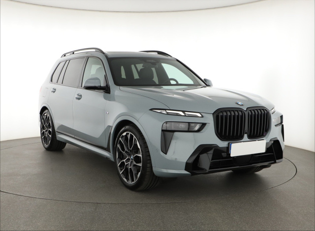 BMW X7 2023