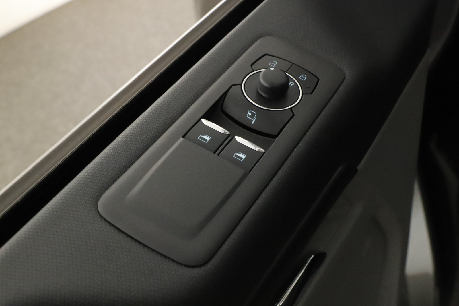 Ford Tourneo Custom - 2025