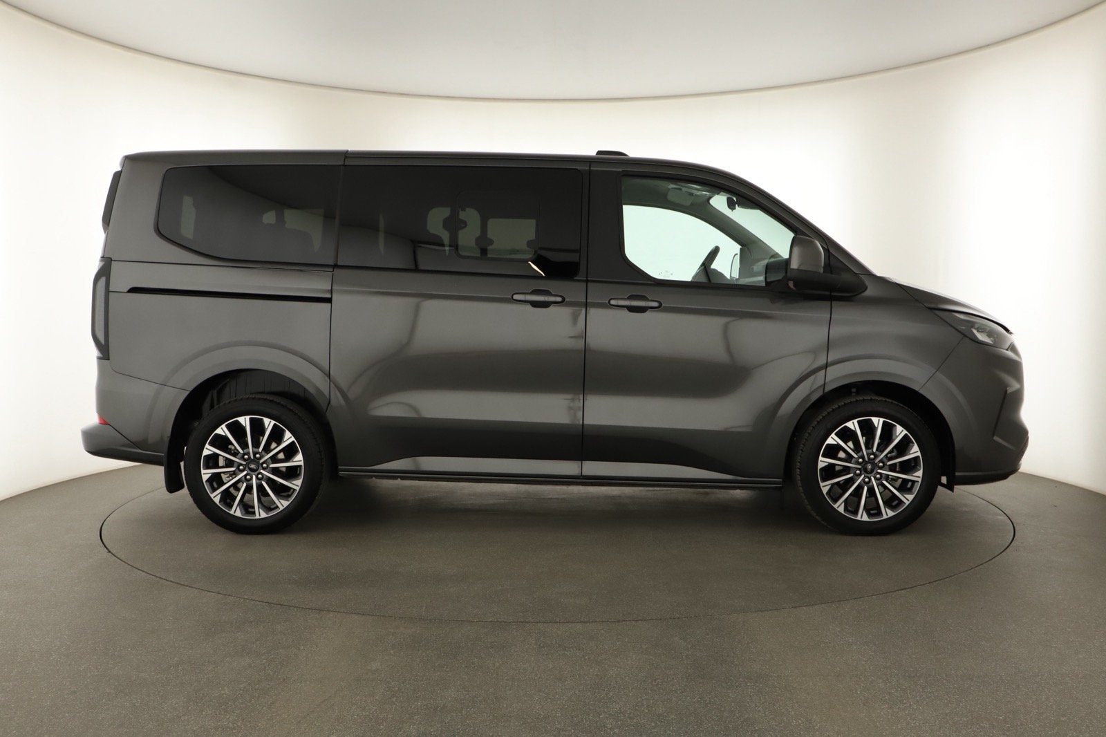 Ford Tourneo Custom - 2025