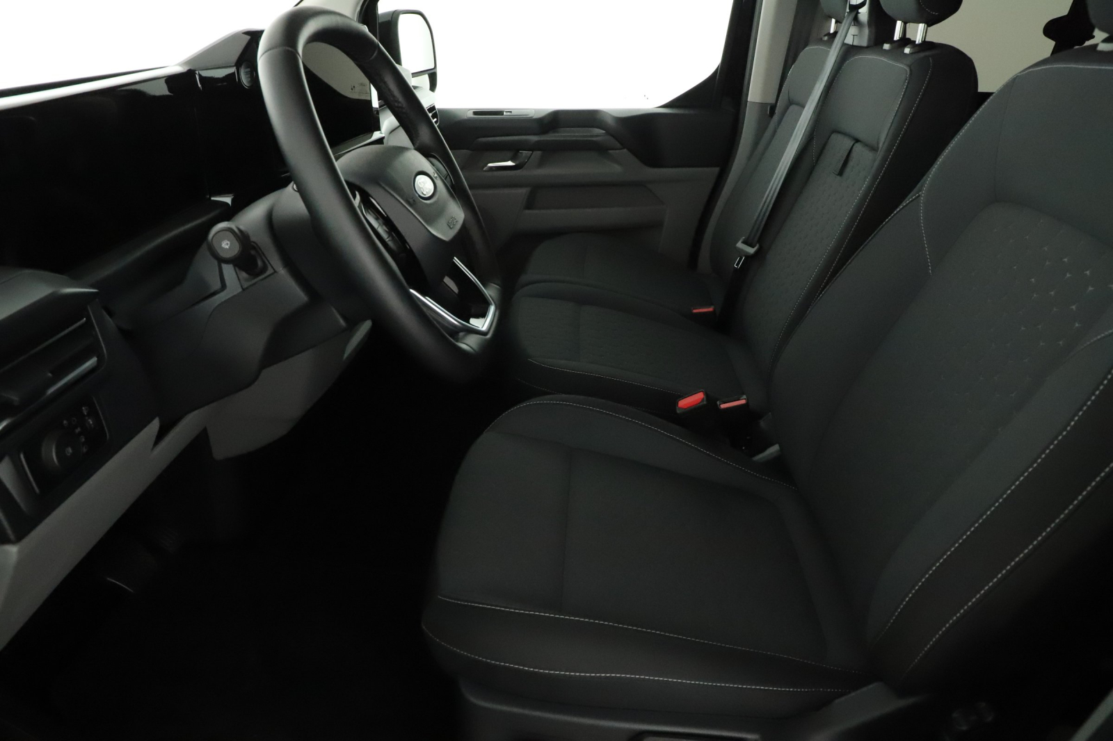 Ford Tourneo Custom - 2025