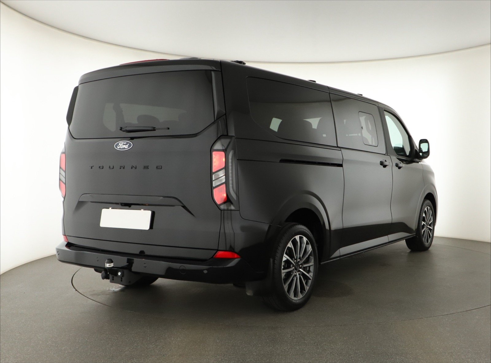 Ford Tourneo Custom - 2025