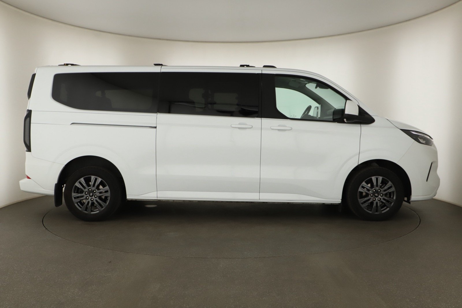 Ford Tourneo Custom - 2025