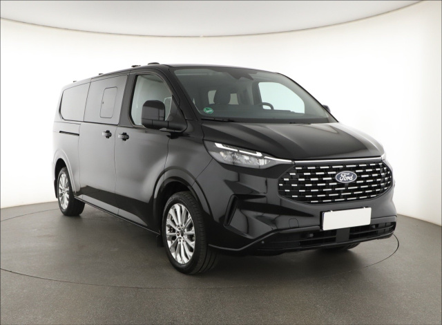 Ford Tourneo Custom 2024