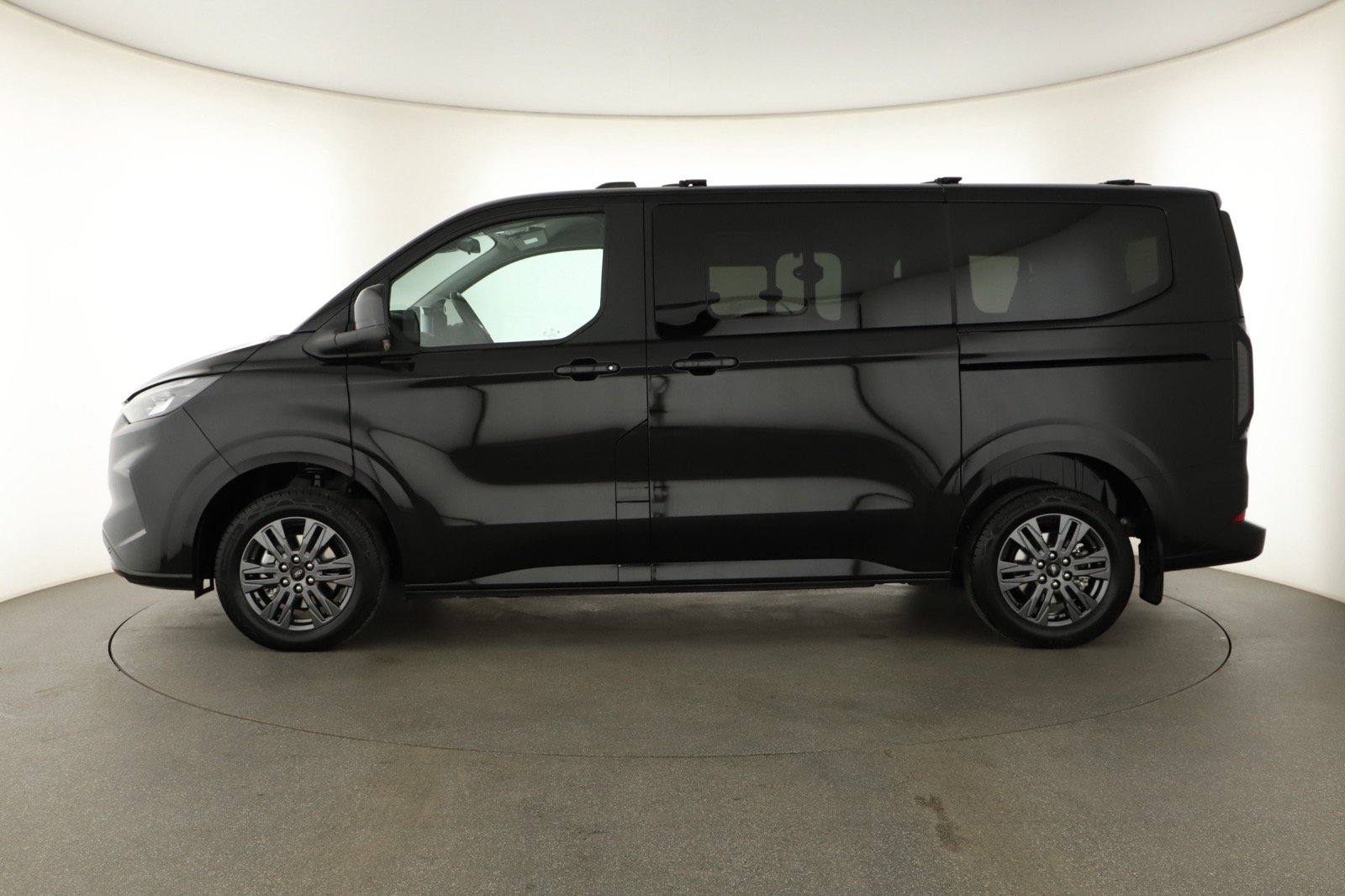 Ford Tourneo Custom - 2025