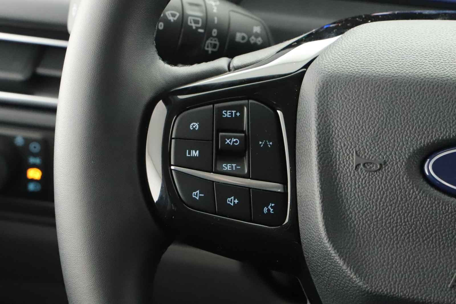 Ford Tourneo Custom - 2025