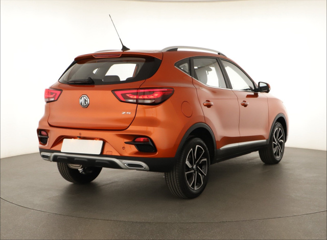 MG ZS SUV