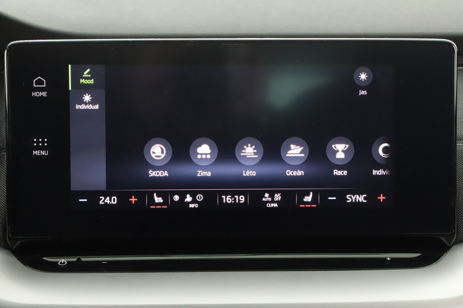Škoda Octavia - 2023