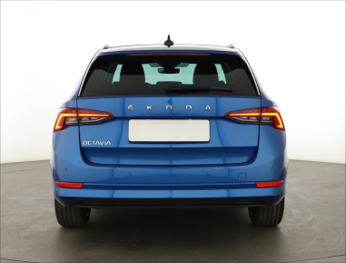 Škoda Octavia - 2023