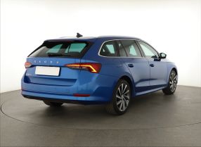 Škoda Octavia - 2023